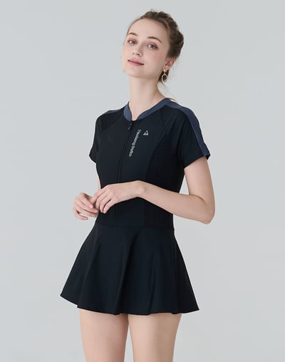 Haolang 低調經典黑短袖連身裙泳衣5