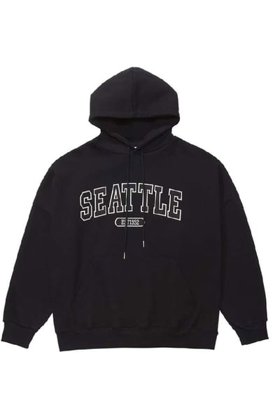 【 Giusto 】胸前英文布標連帽上衣3