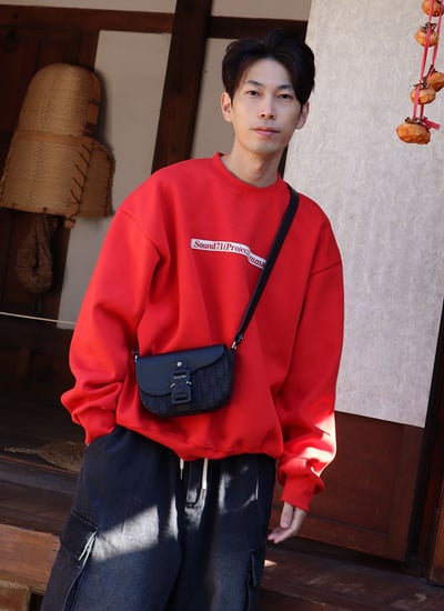 【 Giusto 】簡約胸前布標百搭大學t1