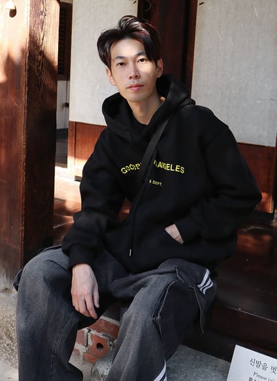 【 Giusto 】高厚磅質感棉連帽上衣1