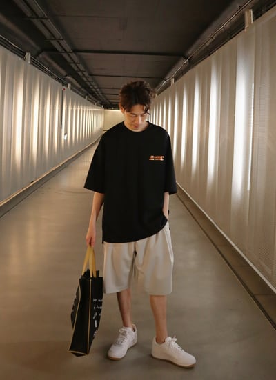 Giusto 韓國空運 前反光後刺繡短袖上衣3