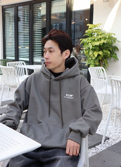 【 Giusto 】軟綿字母印圖連帽T7