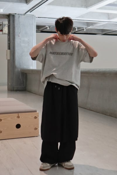 【 Giusto 】胸前立體編織滑面談力面料上衣4