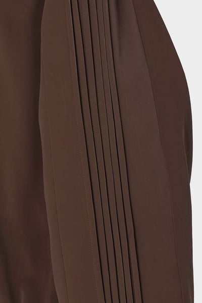 【 Giusto 】絲光麂皮手肘抓褶內鋪棉外套2