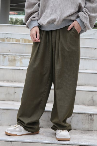 【 Giusto 】光澤抓褶牛仔寬版長褲4