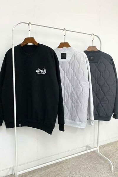 【 Giusto 】背後拼接鋪棉大學T1