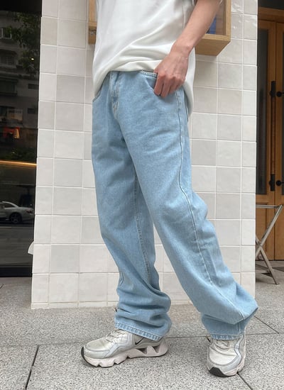 【 Giusto 】藍色系微寬版牛仔褲 基礎必買8