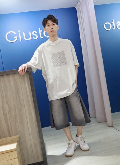 【 Giusto 】反車線厚磅數英字短T4