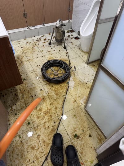 水刀通管｜男廁阻塞-內視鏡通管｜大社區嘉保路｜ 人氣推薦高雄通管1