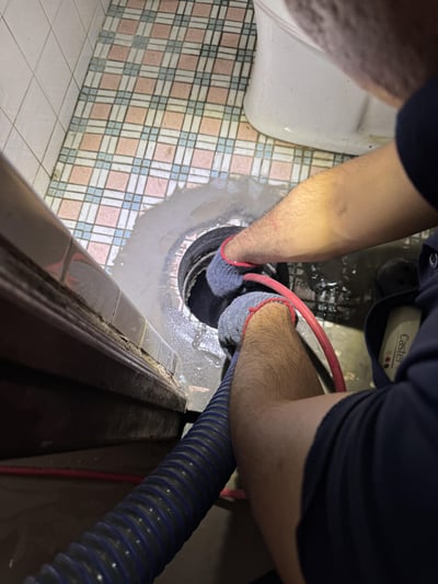 高雄仁武專業抽水肥｜透天厝微整｜化糞池維護｜高壓水刀清洗4