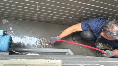 鼓山慶豐街廢水管水刀疏通｜狹窄管道間排水清疏實例｜永正企業工程3