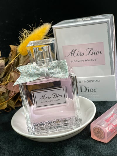 Miss Dior Blooming Bouquet 花漾迪奧女性淡香水 100ML4