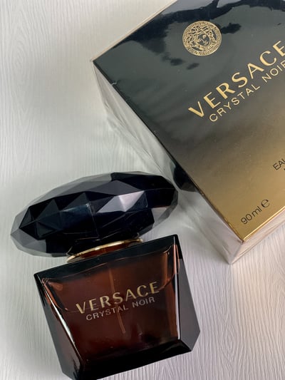 VERSACE Crystal Noir 凡賽斯星夜水晶女性淡香水 90ML3