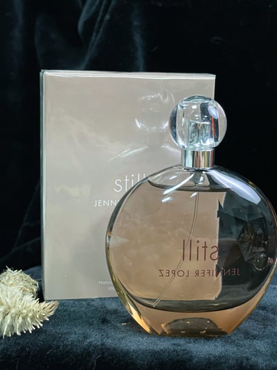 JLo Still 珍妮佛羅培茲星鑽女性淡香精 100ML1