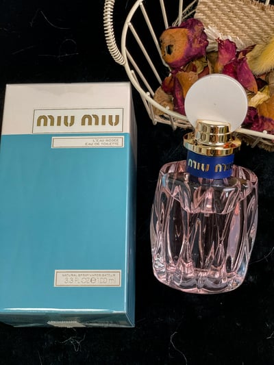 Miu Miu L'eau Rosee 粉色嬉遊女性淡香水 100ML3