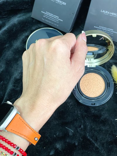 LAURA MERCIER 煥顏氣墊粉餅SPF 50 PA+++15g 5