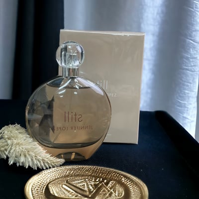 JLo Still 珍妮佛羅培茲星鑽女性淡香精 100ML3