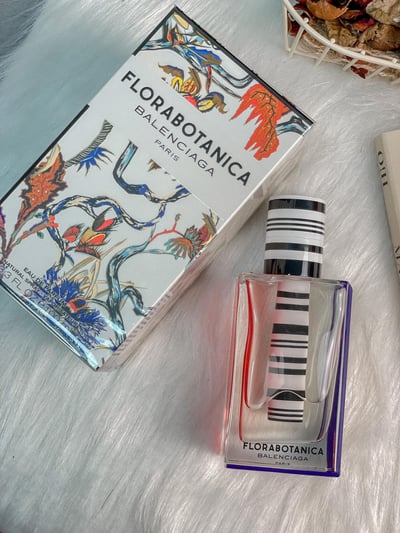 巴黎世家 Balenciaga 實驗玫瑰女性淡香精 100ML5