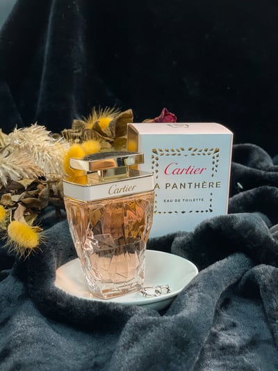 每位女性都身懷豹之靈性，每朵花卉都潛藏野性香調  La Panthère美洲豹淡香水 50ML2