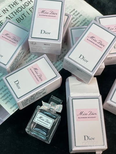 Miss Dior Blooming Bouquet 花漾迪奧女性淡香水 5ML1