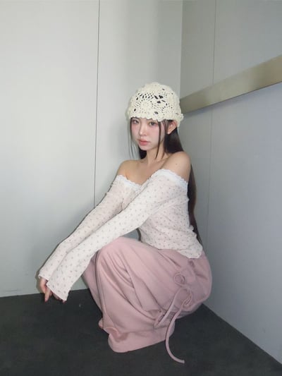 ♡正韓♡小碎花蕾絲蝴蝶結斜切上衣8