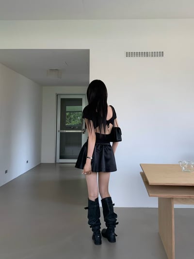♡正韓♡後簍空綁帶圓領上衣7
