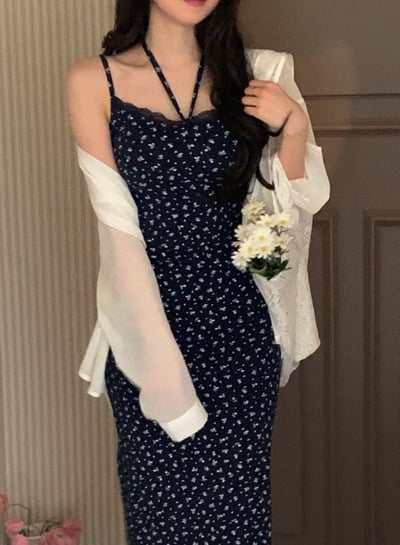 ♡正韓♡小碎花蕾絲後開衩洋裝11