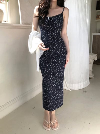 ♡正韓♡小碎花蕾絲後開衩洋裝3