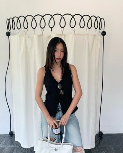 ♡正韓♡甜辣腰身荷葉V上衣7