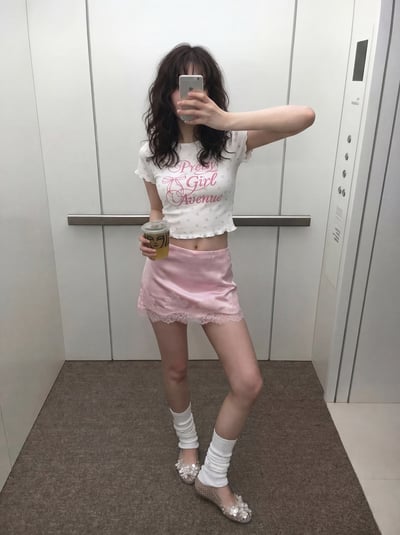 ♡正韓♡小碎花蝴蝶結草寫字母T2