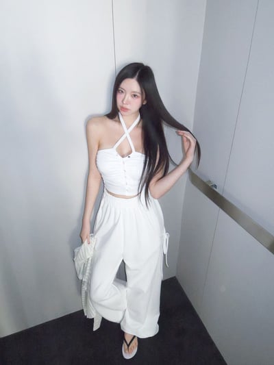 ♡正韓♡性感掛脖抓皺排扣上衣6