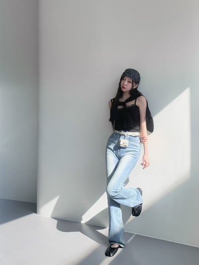 ♡正韓♡後鈕釦口袋喇叭牛仔褲1