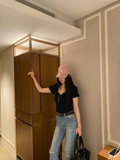♡正韓♡小Ｖ腰身圓領Ｔ4
