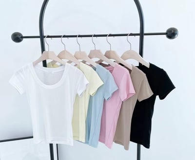 ♡正韓♡百搭大Ｕ領素Ｔ8