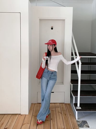 ♡正韓♡小碎花蕾絲蝴蝶結斜切上衣7