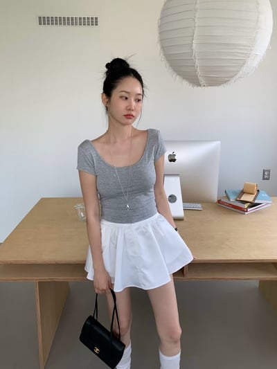 ♡正韓♡後簍空綁帶圓領上衣1