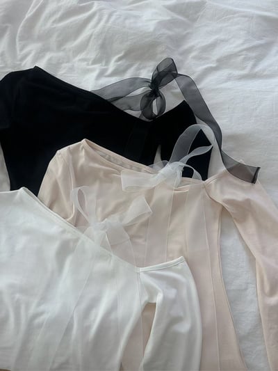 ♡正韓♡斜肩緞帶蝴蝶結上衣13