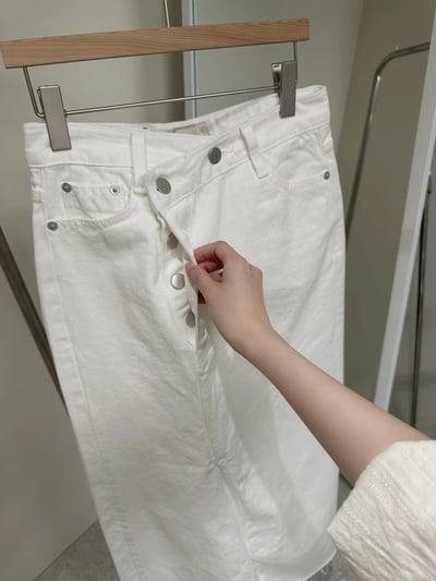 ♡正韓♡斜排扣白牛仔裙4