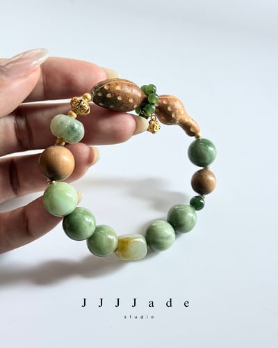 T353 澐 野 | 和田玉黑羊洞碧玉手串6