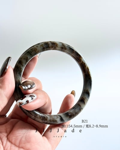 B20 21 07 荼蘼 | 和田玉草花鐲14