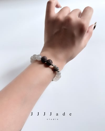 T323 縹悅 | 和田玉手串5