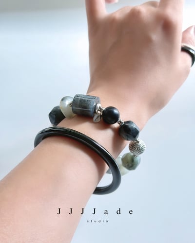 T331 汿野 | 和田玉青花手串5