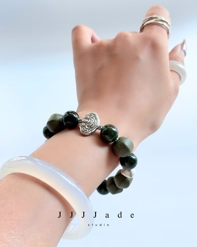 T339 抵曉 | 和田玉合香珠手串16