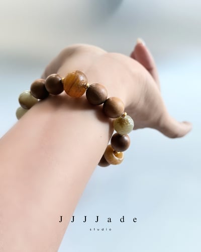 T350 啄歲 | 和田玉老山檀手串7