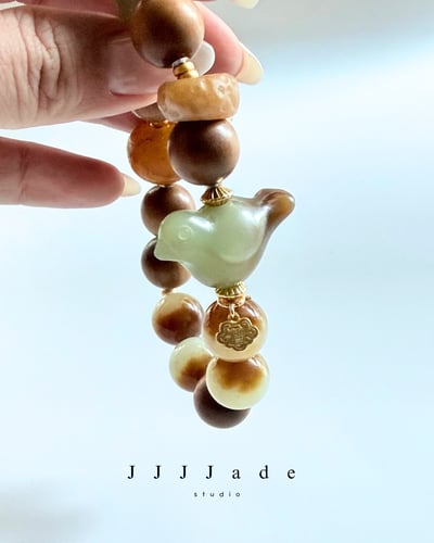 T350 啄歲 | 和田玉老山檀手串5