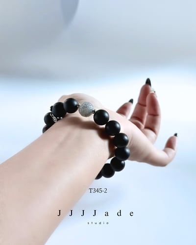 T345 一念 | 和田玉墨玉手串19