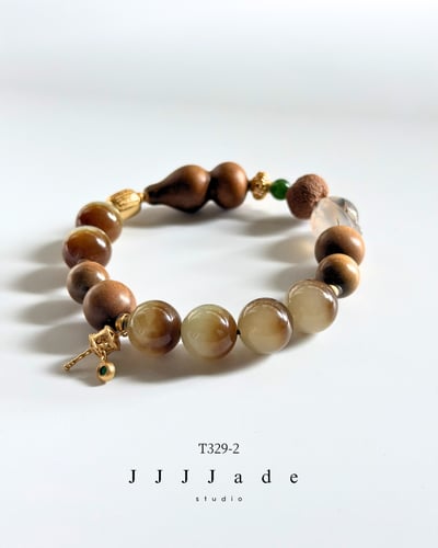 T329 瑱珀 | 和田玉糖白手串10