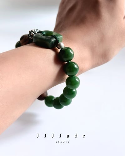 T302 蘊延 | 和田玉手串7