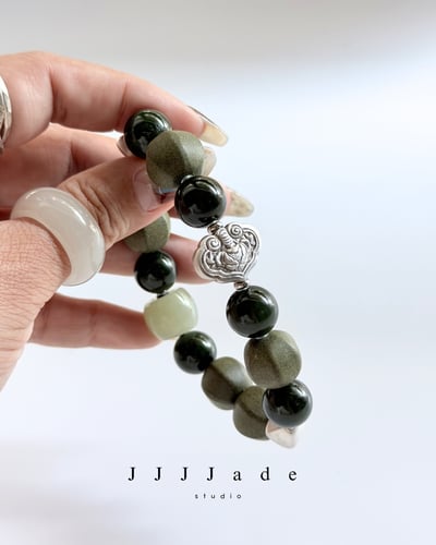 T339 抵曉 | 和田玉合香珠手串15