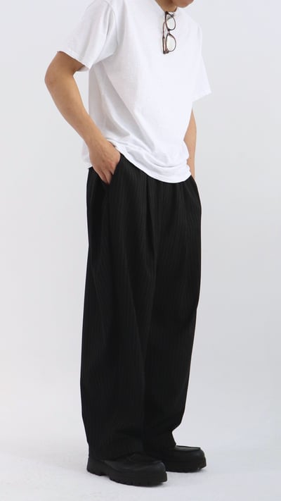 休閒鬆緊線條西裝寬褲1